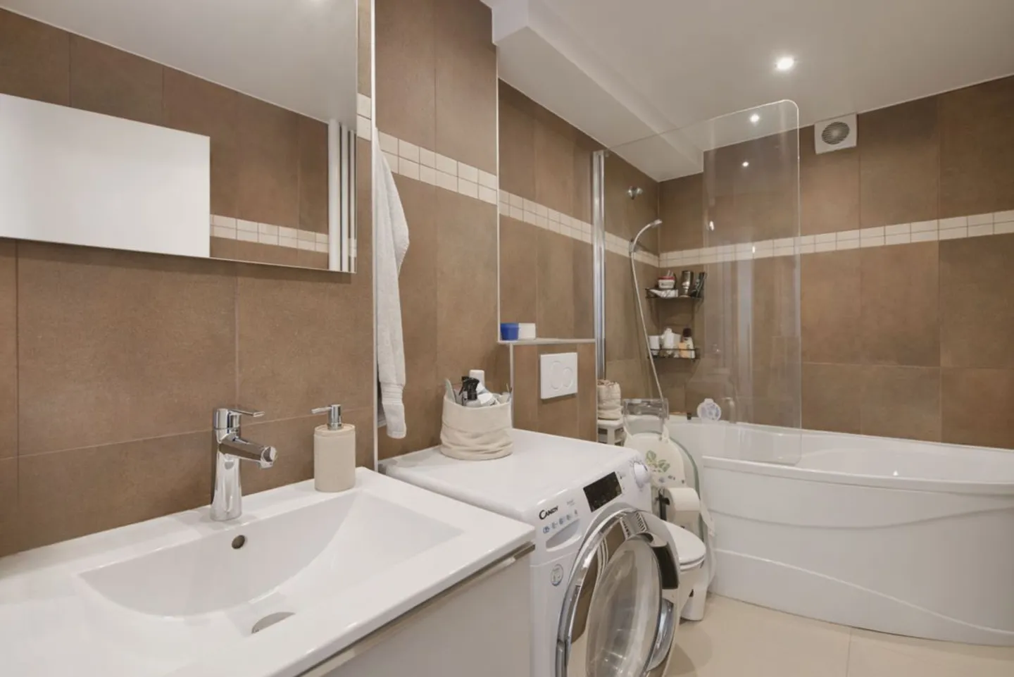 Marin-Epagnier - Helles 3,5-Zimmer-Apartment mit Balkon - Foto 5 von 7