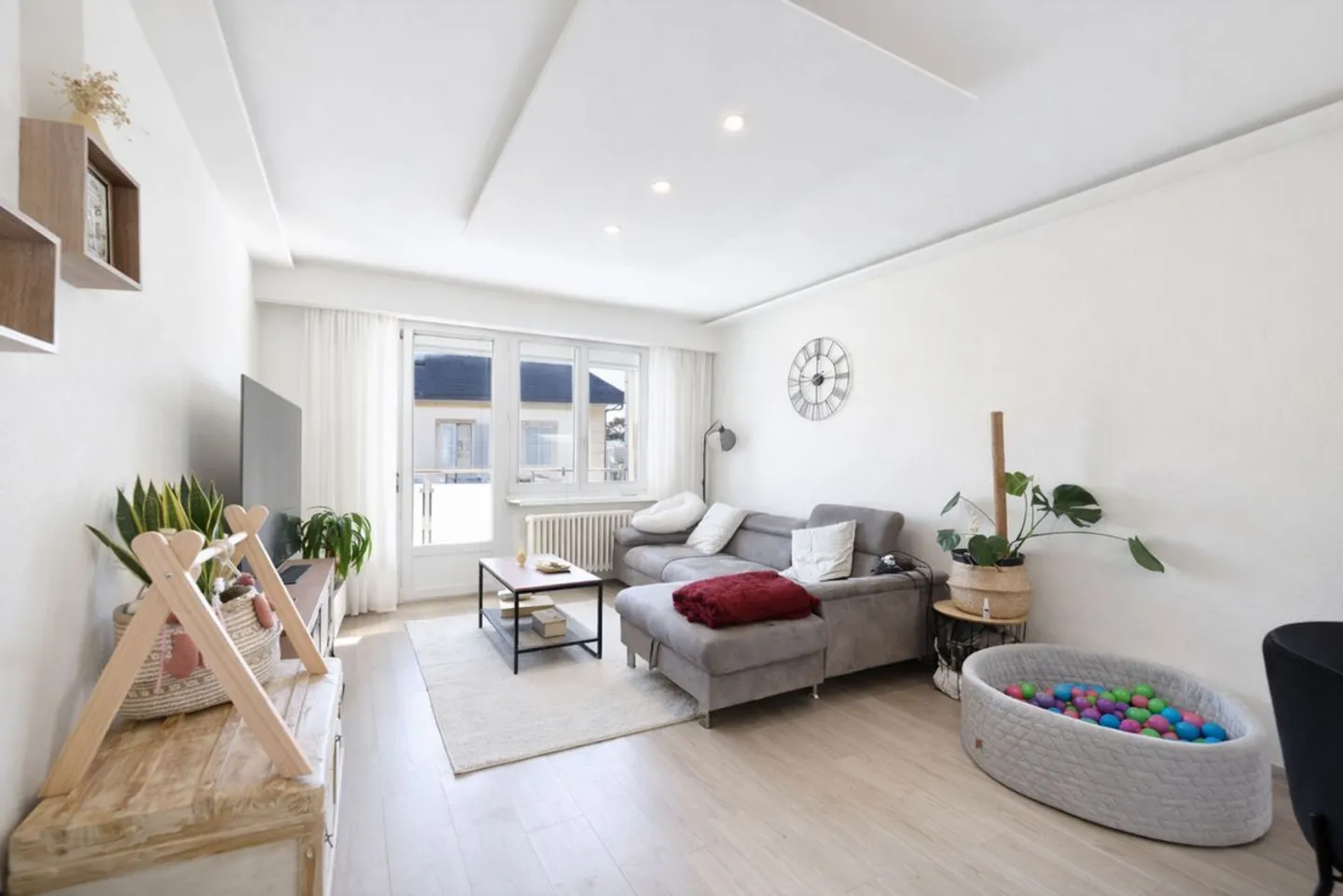 Marin-Epagnier - Helles 3,5-Zimmer-Apartment mit Balkon - Foto 1 von 7