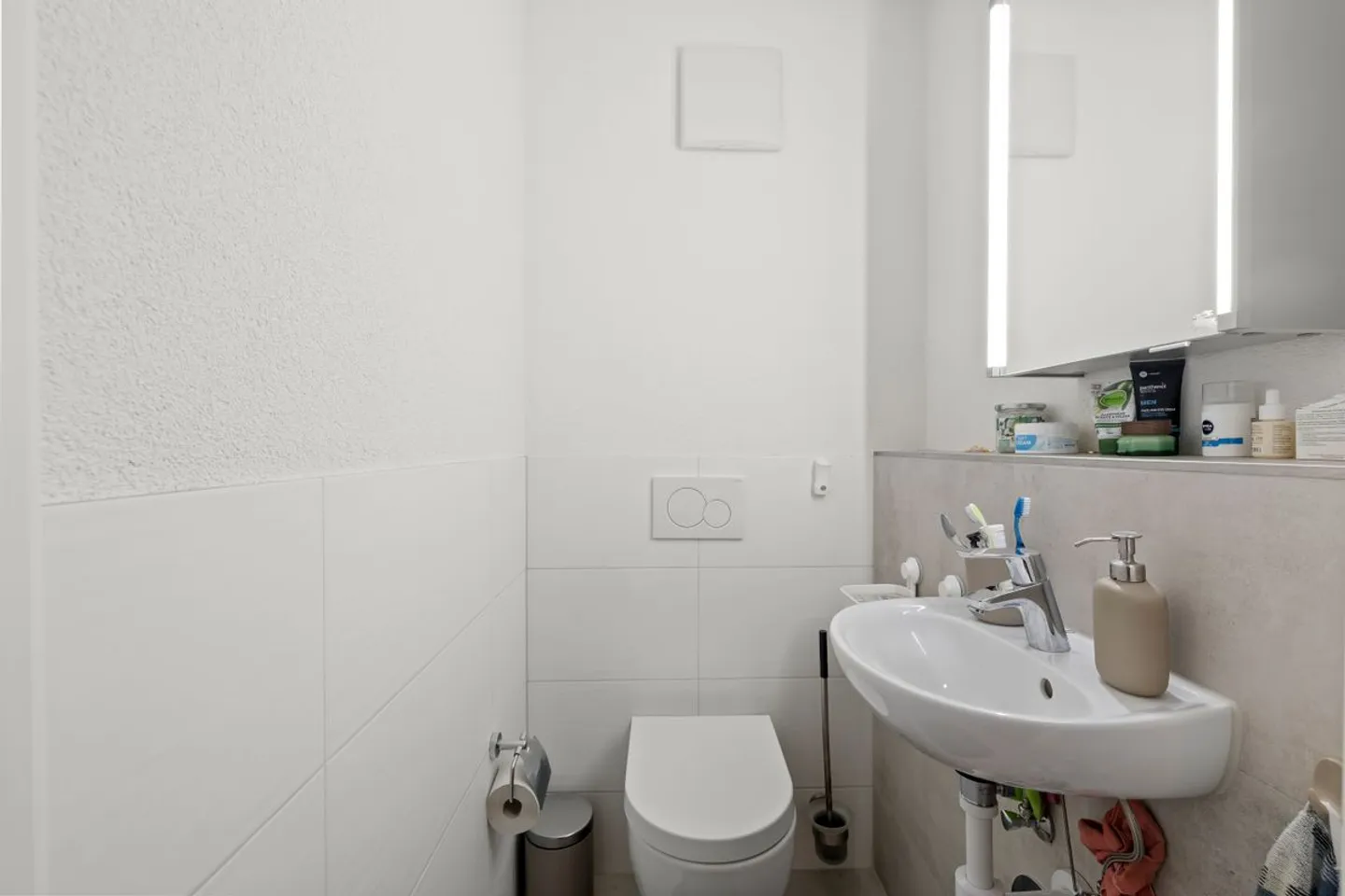 106 m2 living comfort with new building character / completely renovated / balcony / fireplace - Photo 10 of 13