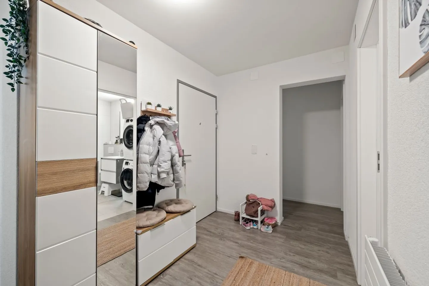 106 m2 living comfort with new building character / completely renovated / balcony / fireplace - Photo 11 of 13