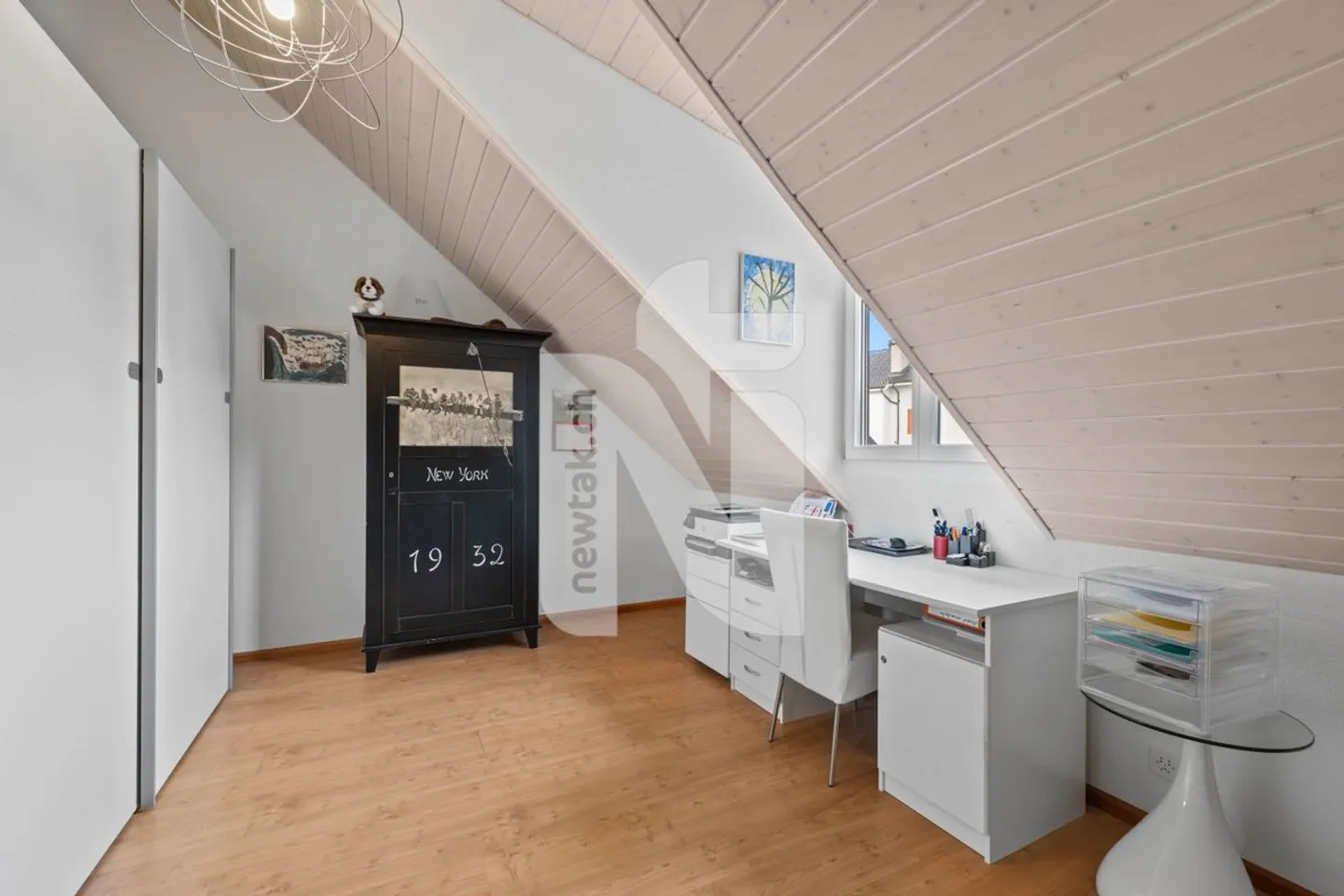 Spacious, modern single-family house with well-kept garden in a quiet location - Photo 12 of 13