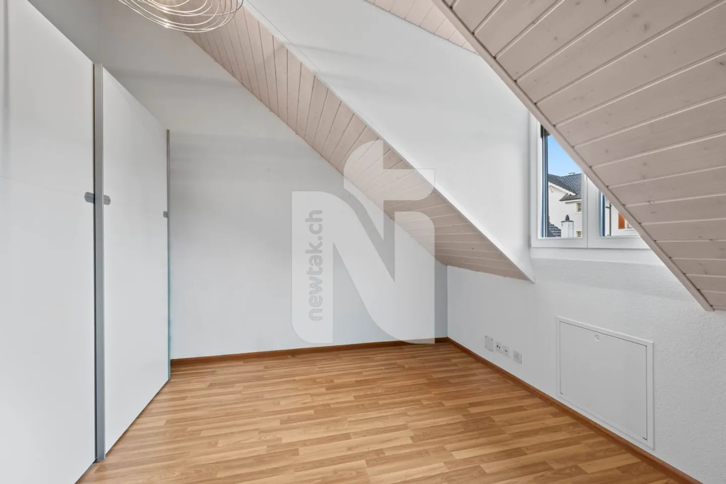 Maison individuelle spacieuse et moderne avec grand jardin dans un emplacement calme - Photo 13 sur 13