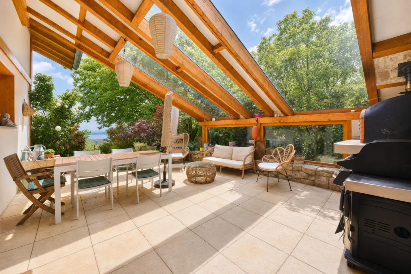 Maison familiale de 240 m² avec vue panoramique - Photo 8 sur 11