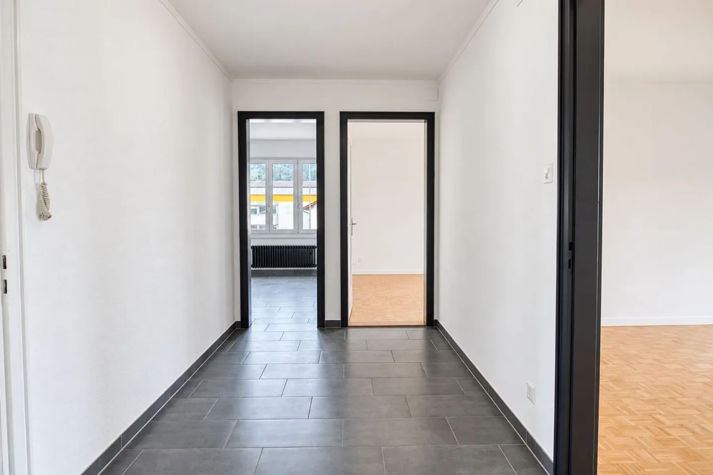 4.5-room apartment with 80 m² terrace and balcony - centrally located in Thun - Photo 7 of 12
