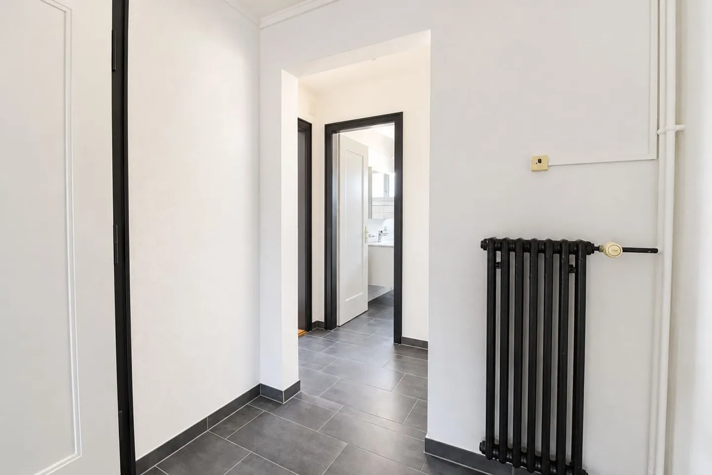 4.5-room apartment with 80 m² terrace and balcony - centrally located in Thun - Photo 4 of 12