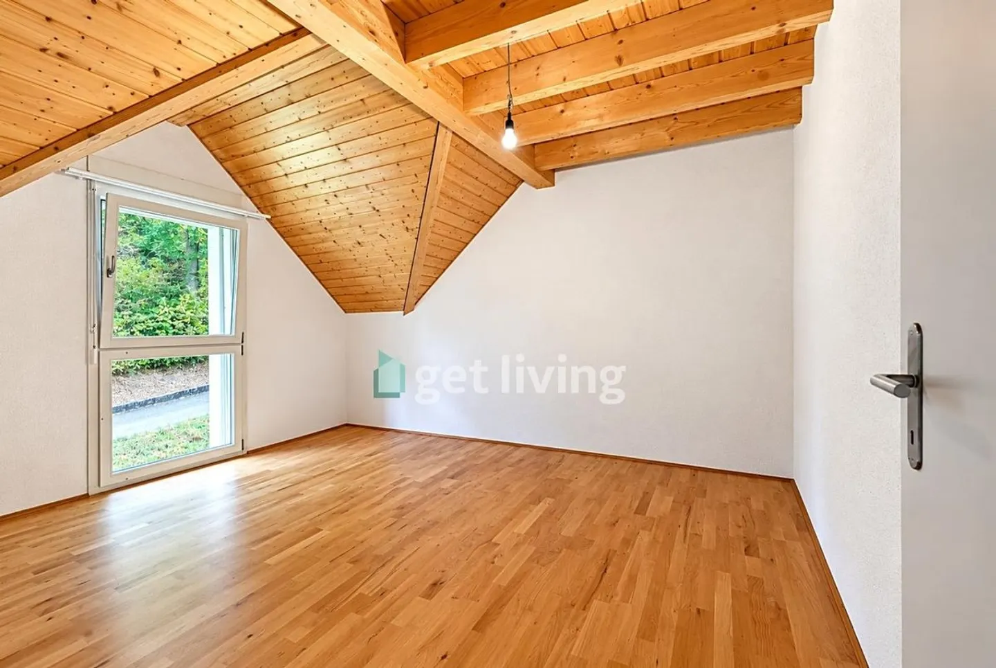 Appartement en duplex moderne de 4,5 pièces dans un emplacement idyllique - Photo 9 sur 11