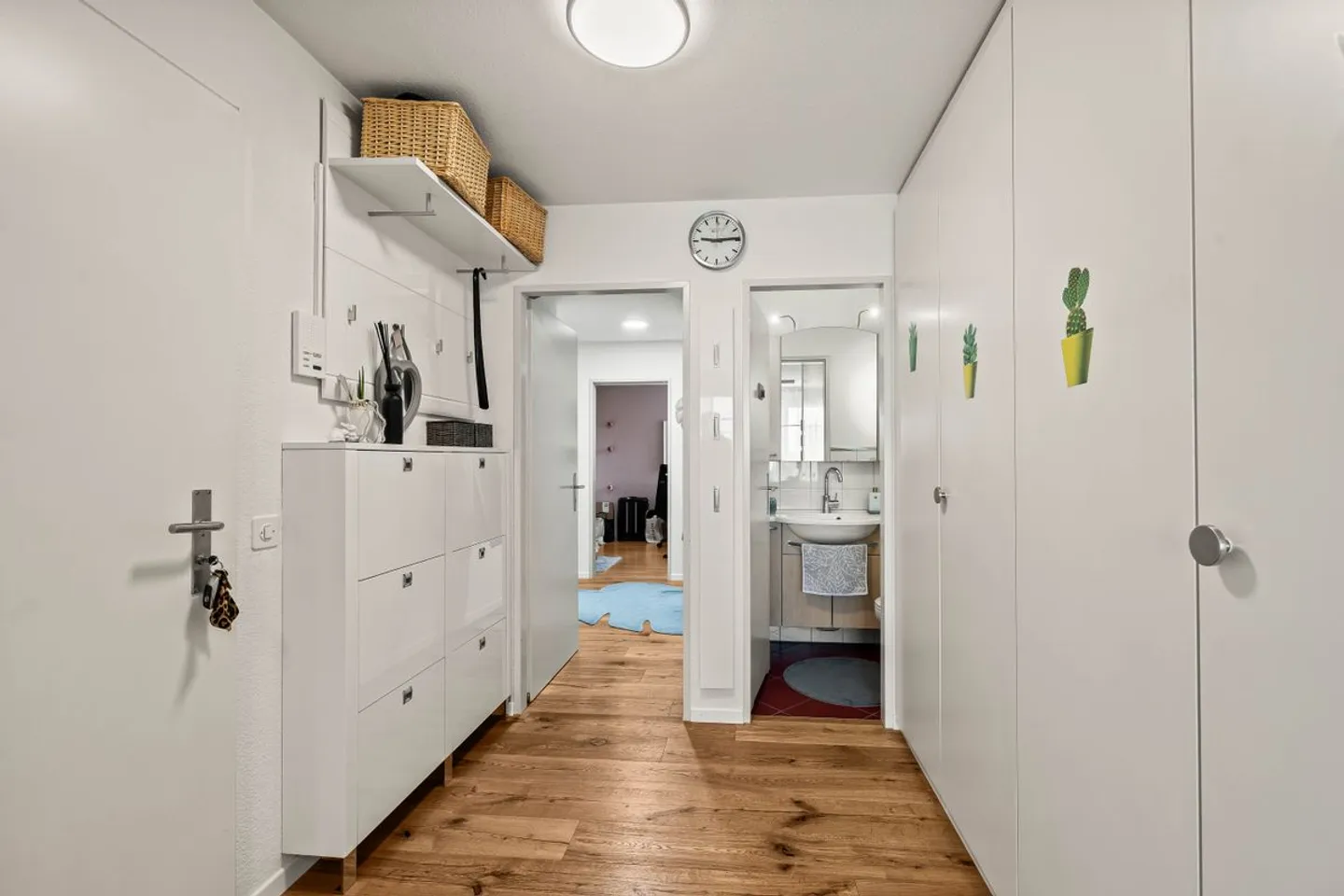 Charming Garden Apartment with Private Green Area - Photo 5 of 11