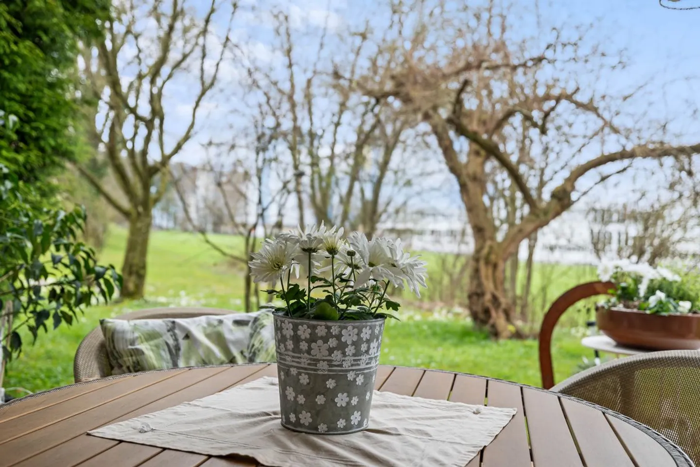 Charming Garden Apartment with Private Green Area - Photo 10 of 11