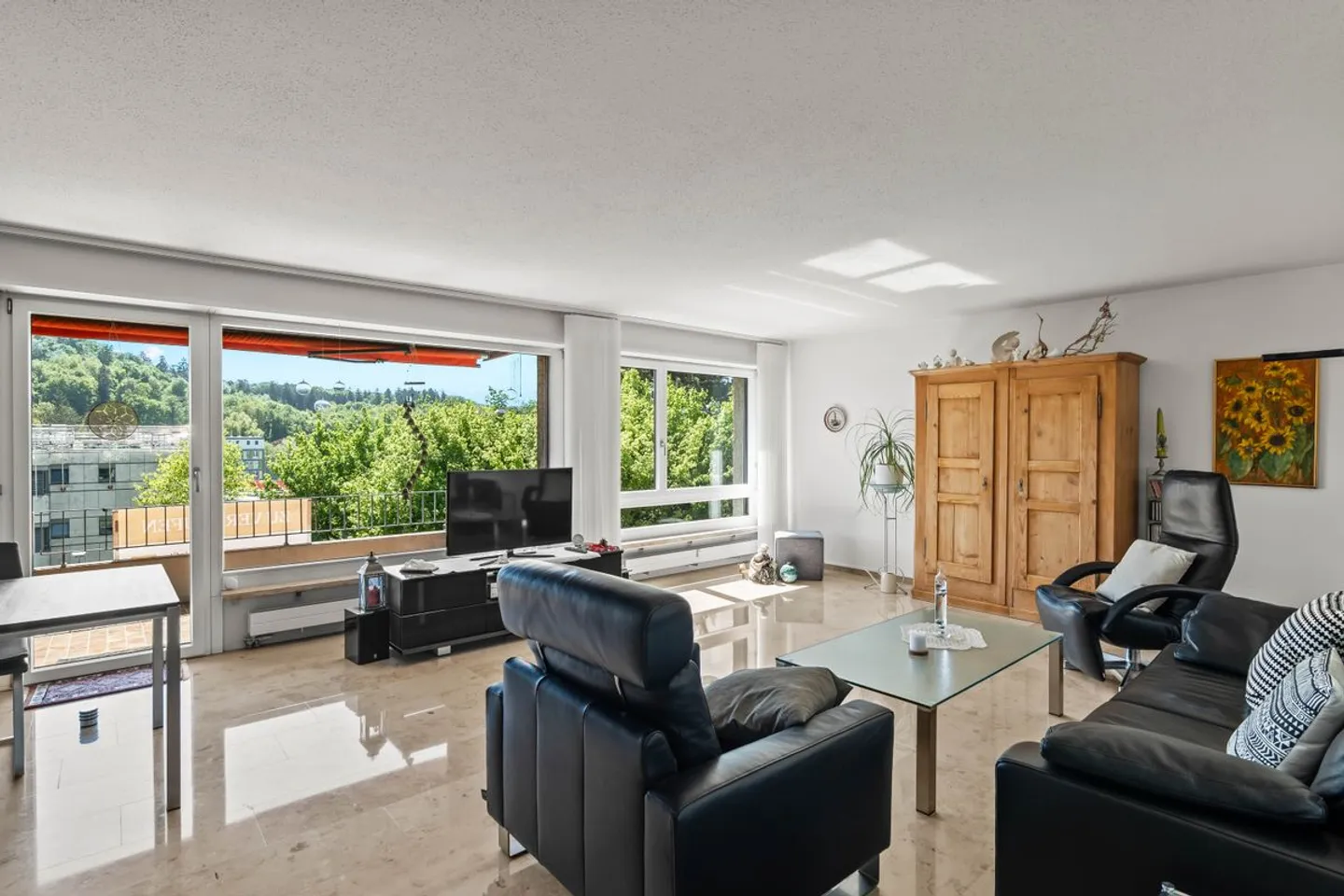 Geräumige Wohnung mit Balkon - Foto 4 von 13