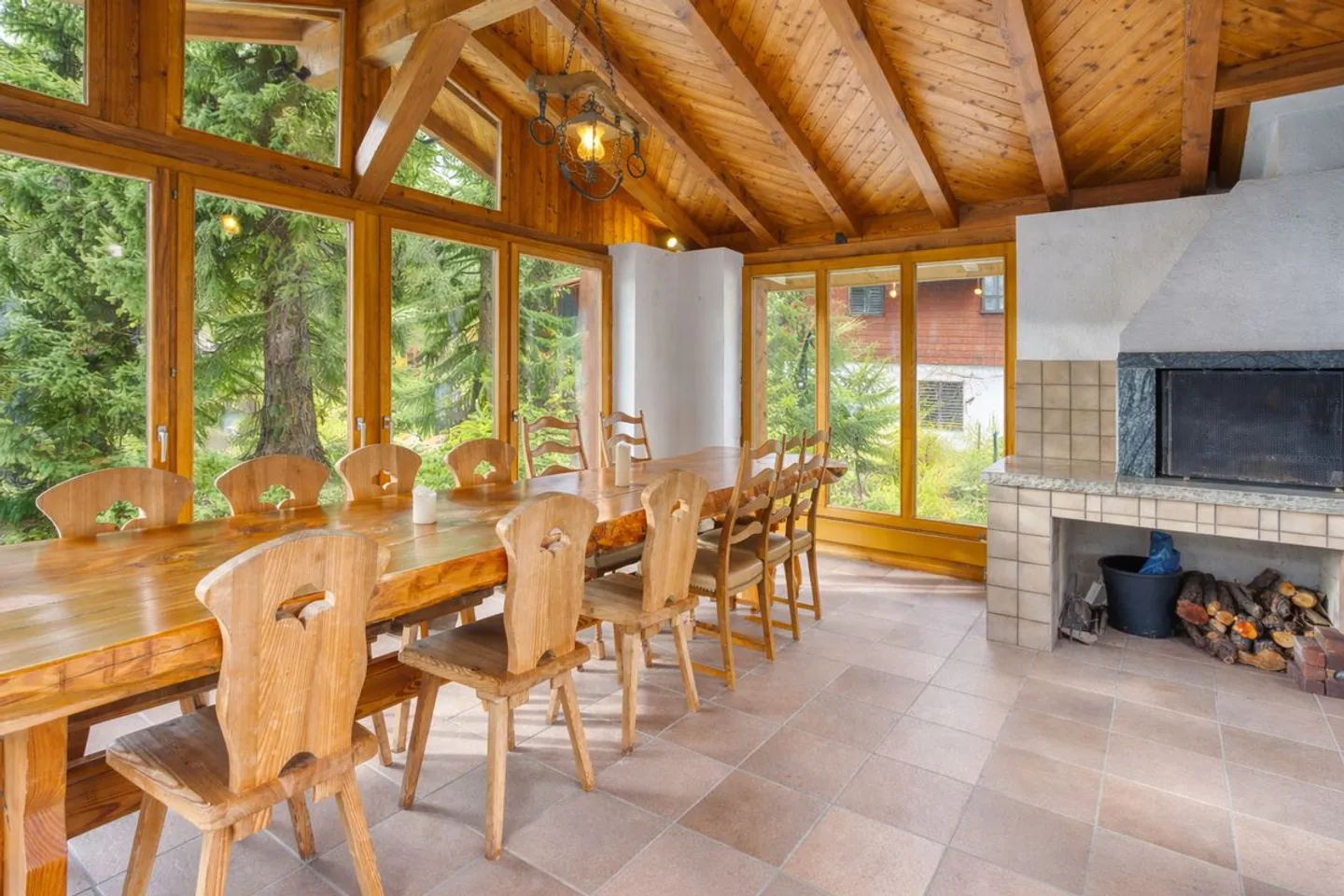 EXCLUSIVITY, LARGE CHALET WITH 2 APARTMENTS AND BUILDABLE LAND - Photo 3 of 12