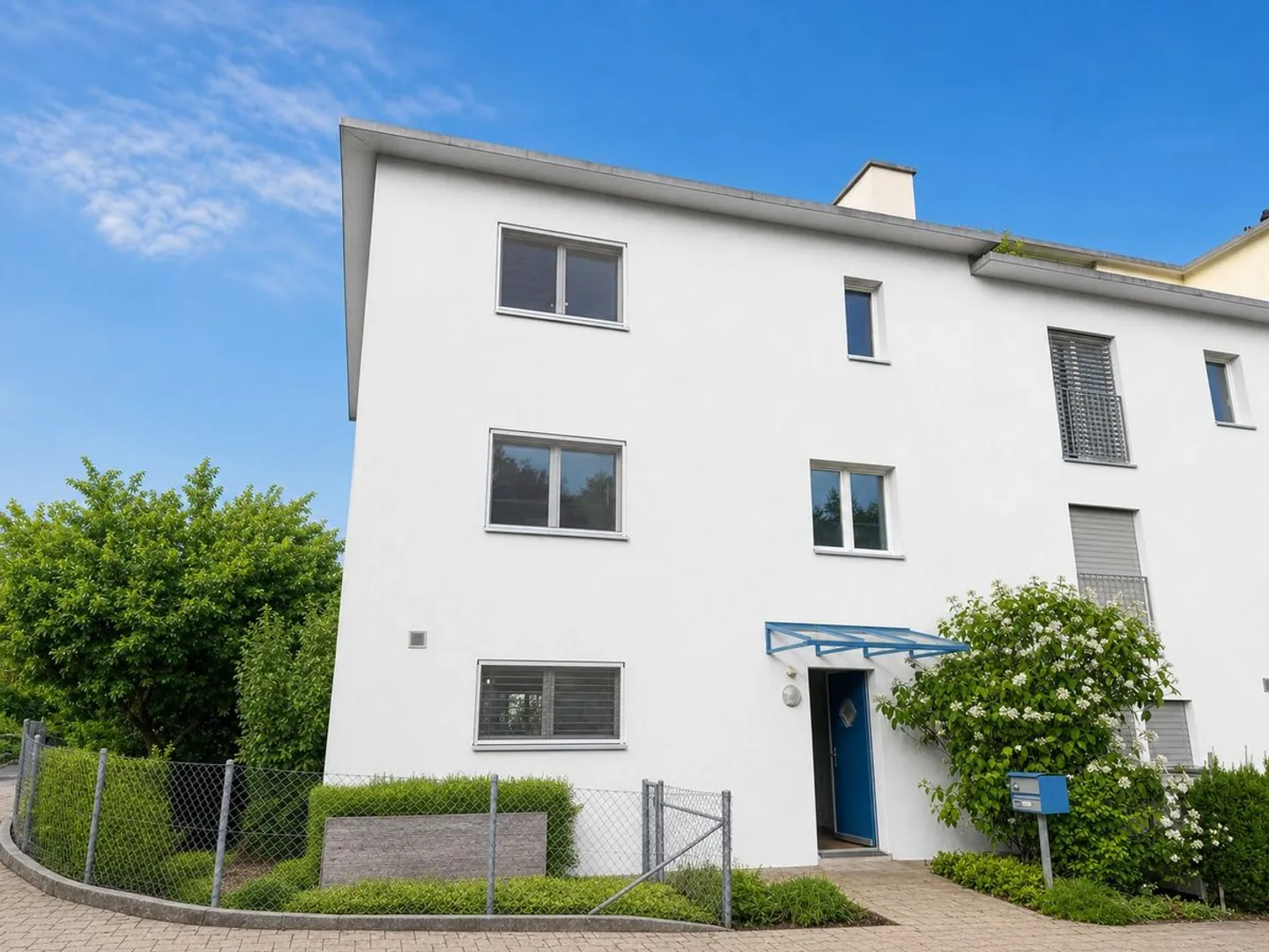 Maison de 7,5 pièces exceptionnellement spacieuse avec jardin orienté sud et 2ème étage polyvalent - Photo 1 sur 13