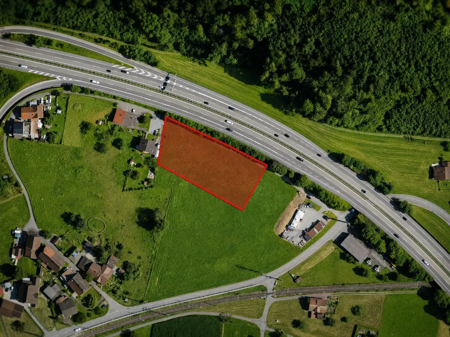 Terrain commercial avec potentiel de développement à Spiez-Lattigen - Photo 1 sur 1