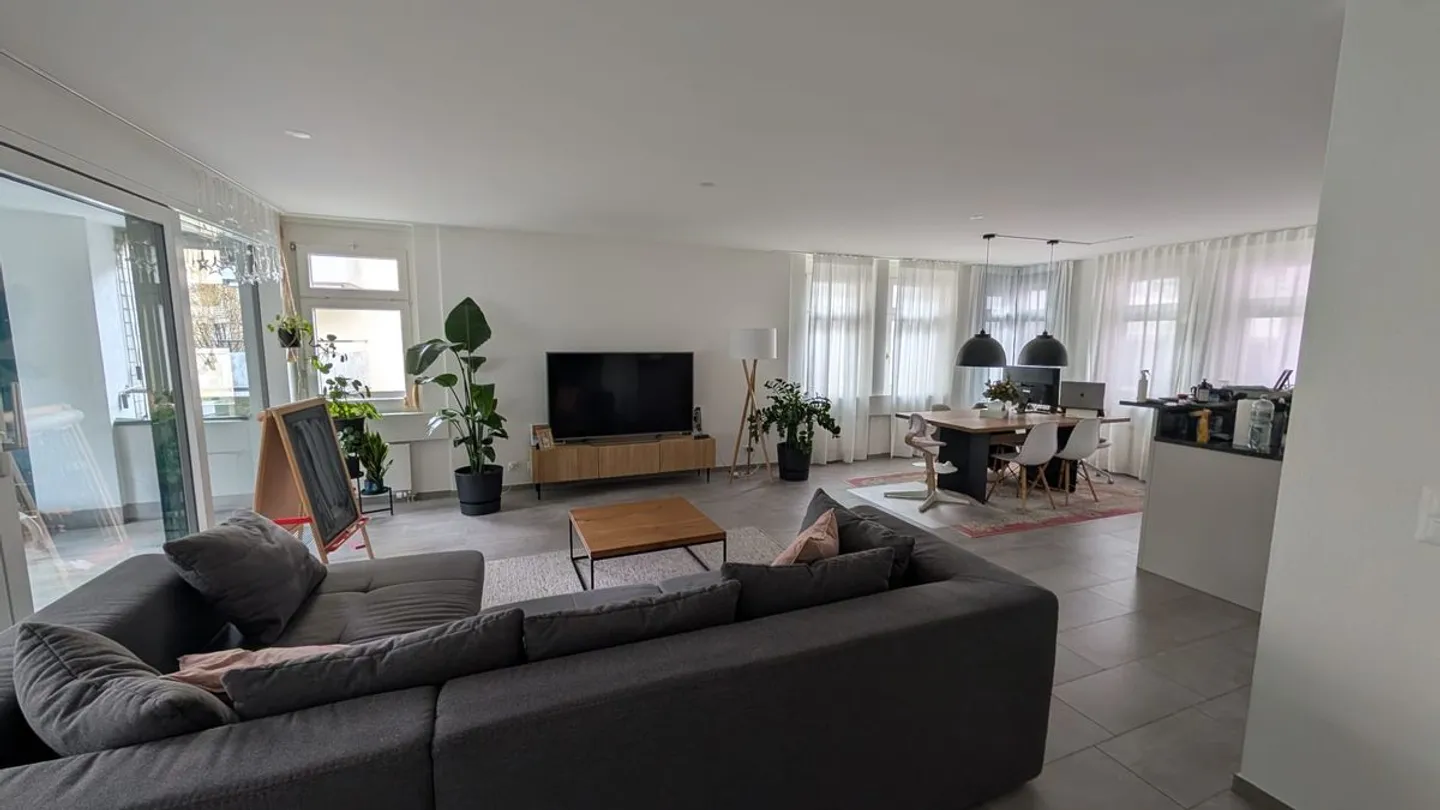 Moderne Wohnung mit Komfort - Foto 3 von 11