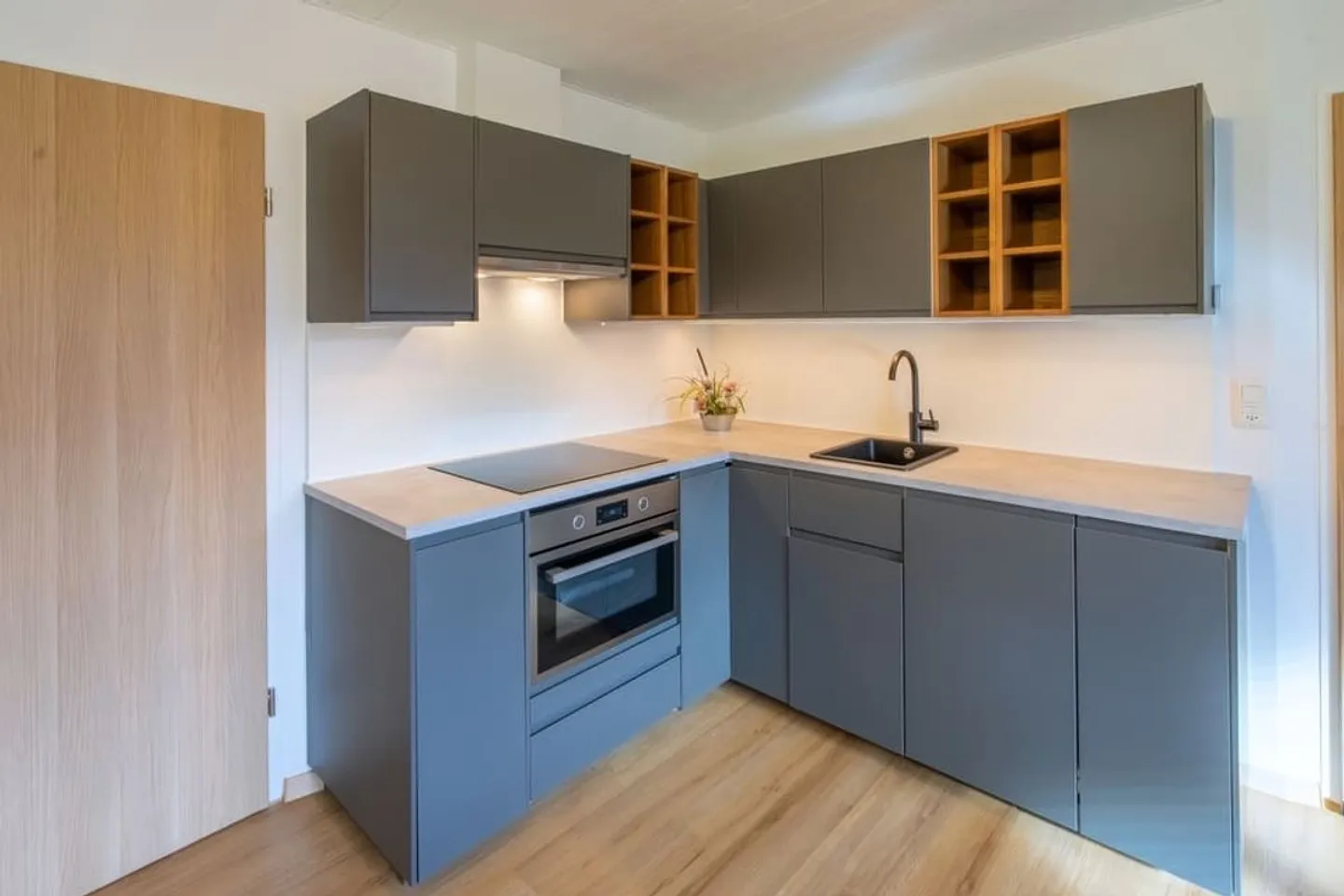 Attraktives 1.5-Zimmer Studio mit herrlichem Blick in Ebikon zur Miete - Foto 7 di 13
