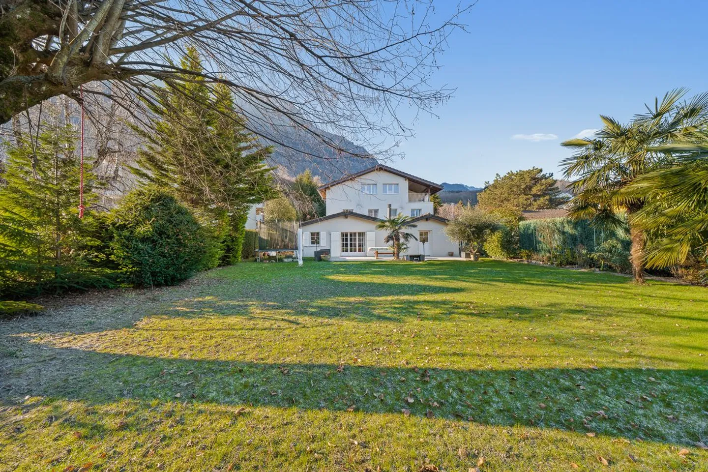 Magnifique Villa avec Revenu Locatif - Photo 3 sur 13