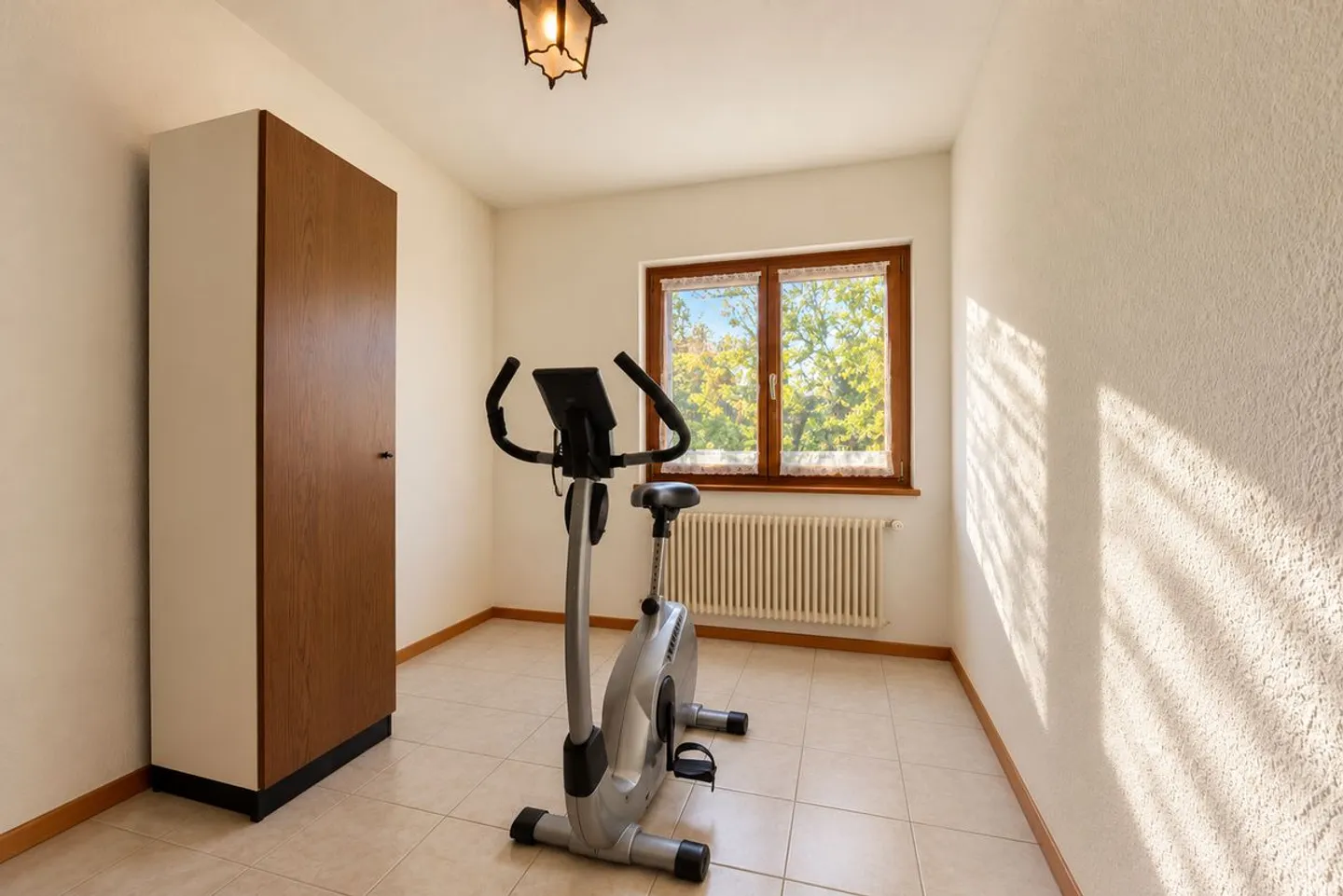 Maison individuelle de 5.5 pièces avec grand jardin au Locle - Foto 13 di 13