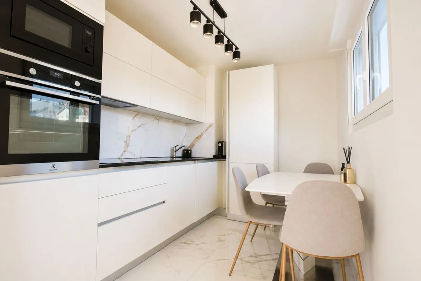 Villa Familiale Moderne - Photo 3 sur 9