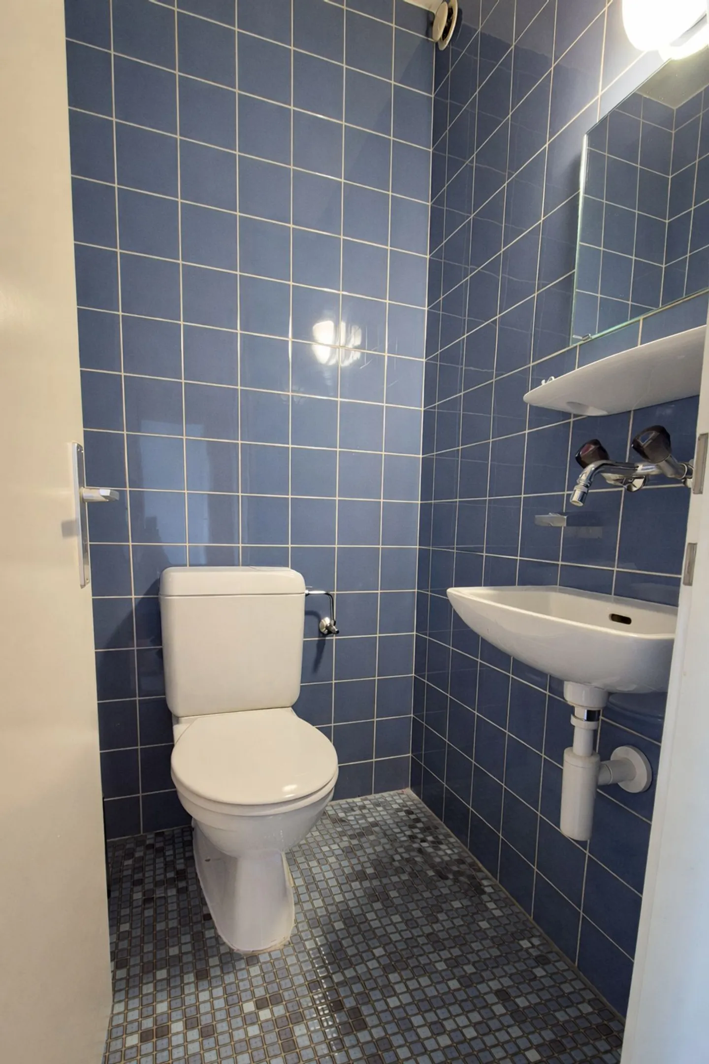 4.5 Room Apartment with Attractive Development Potential in Riehen - Photo 11 of 13