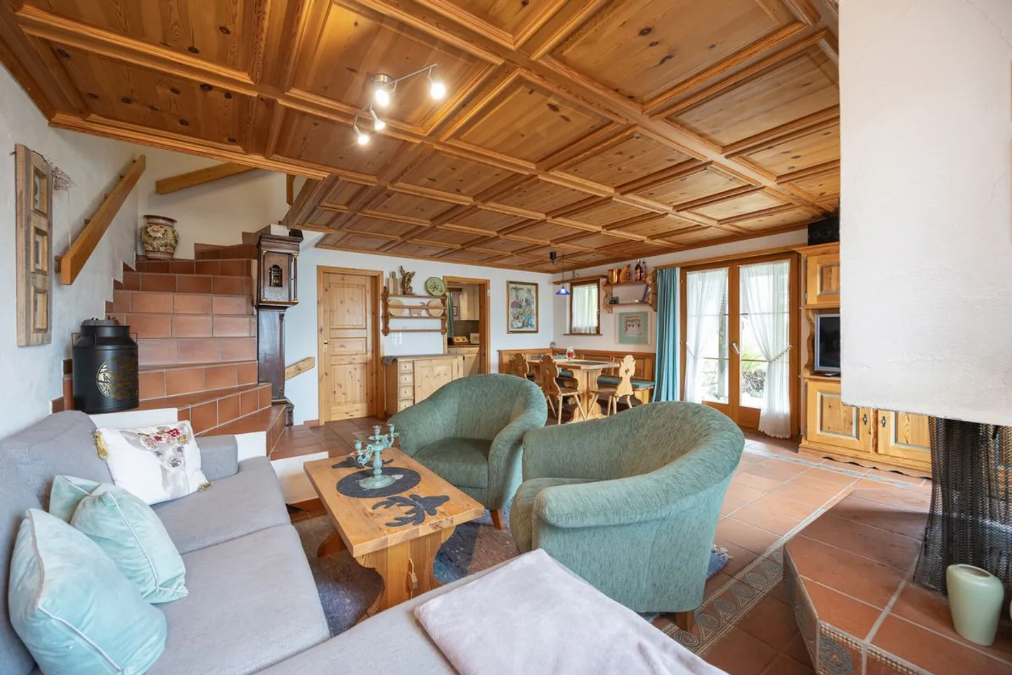 Un logement de vacances à apprécier - Appartement en duplex de 5 pièces dans le style chalet - Photo 4 sur 12