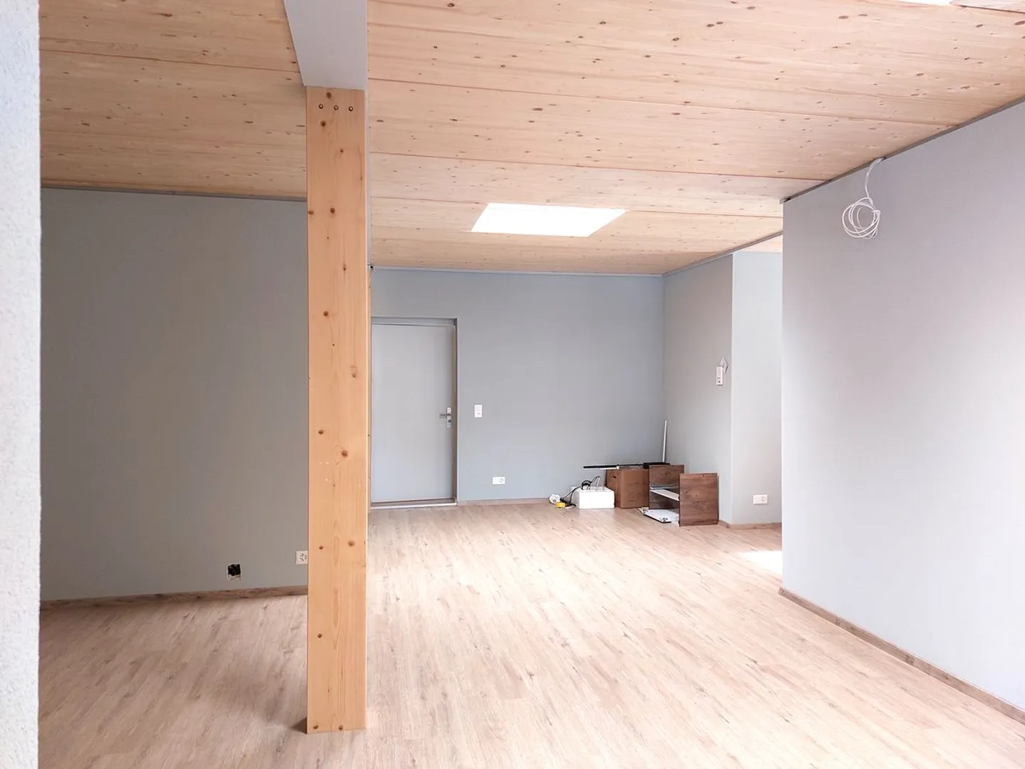 Punto di forza architettonico: Spazio ufficio/studio di 5,5 locali con molta luce e stile - Foto 8 di 13