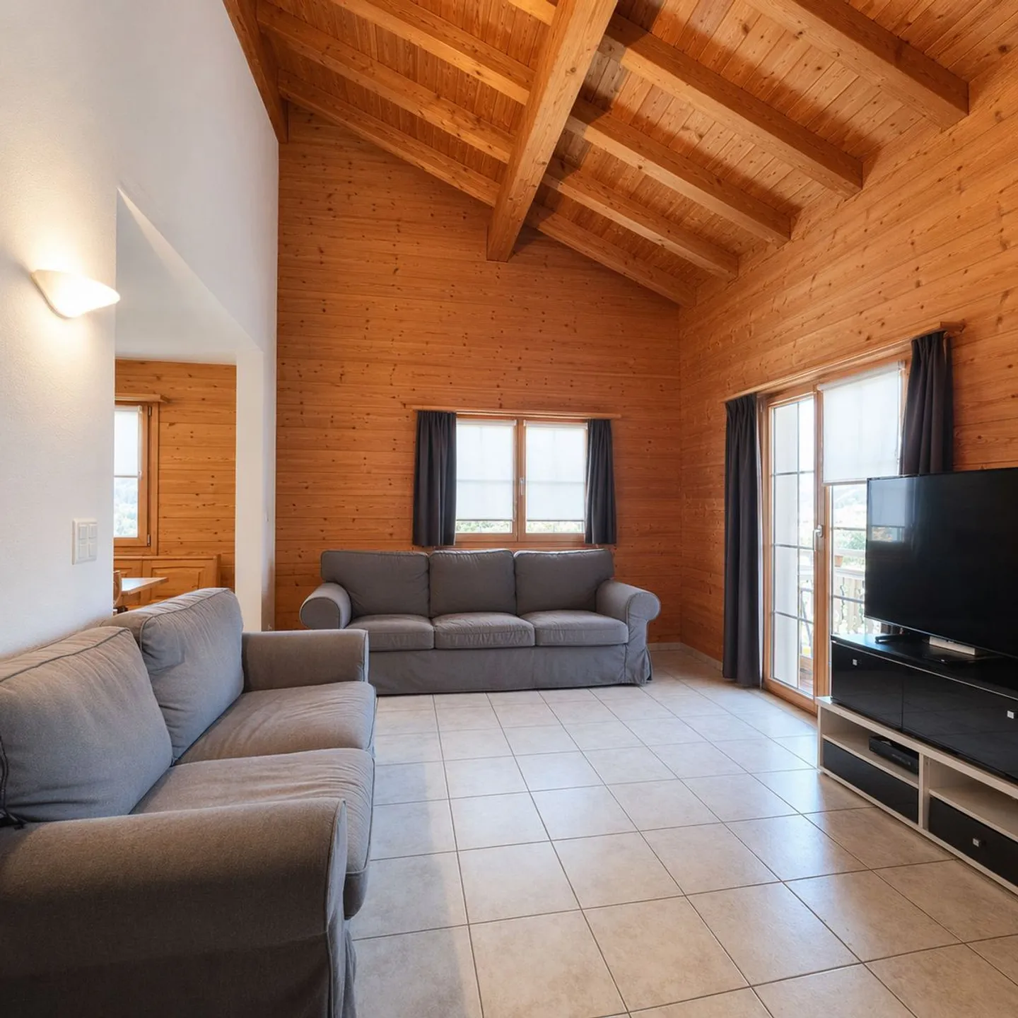 Charmante Wohnung mit Bergblick - Foto 2 von 5