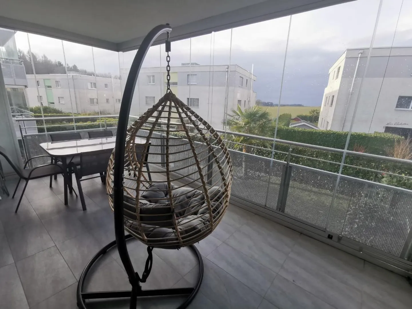 Appartement moderne avec vue sur les Alpes - Photo 8 sur 13