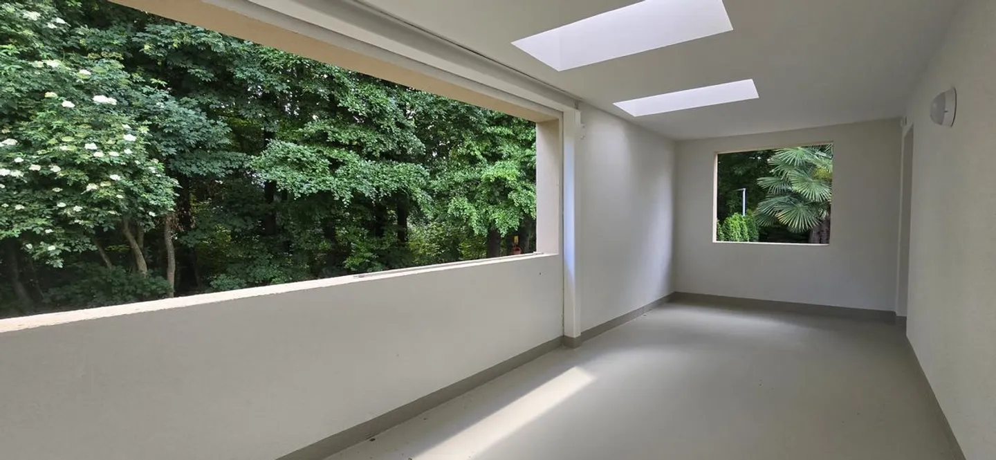 Appartement attrayant de 4,5 pièces avec grande terrasse - Photo 4 sur 11