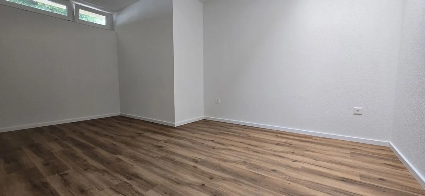 Appartement attrayant de 4,5 pièces avec grande terrasse - Photo 5 sur 11