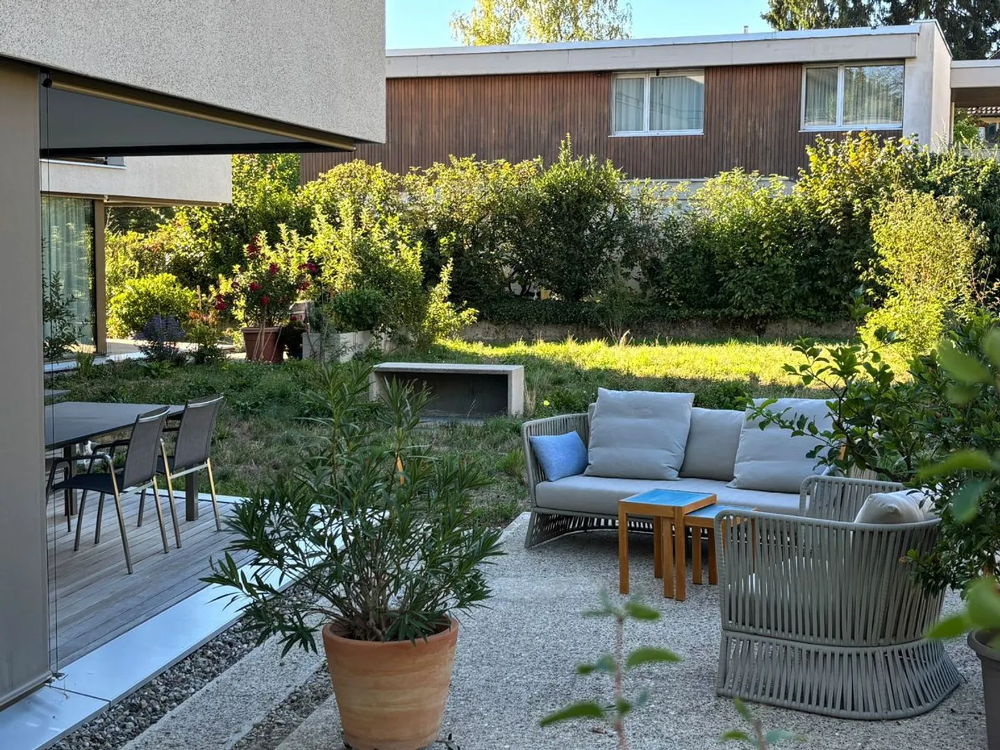 Modernes Apartment mit Garten - Foto 10 von 12