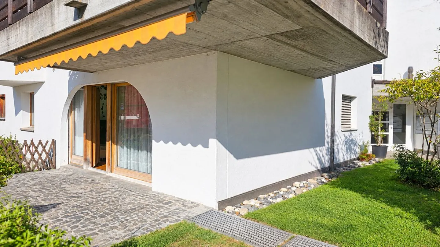 VIVRE SPACIEUX AVEC UN ESPACE DE JARDIN PRIVÉ - Photo 1 sur 6