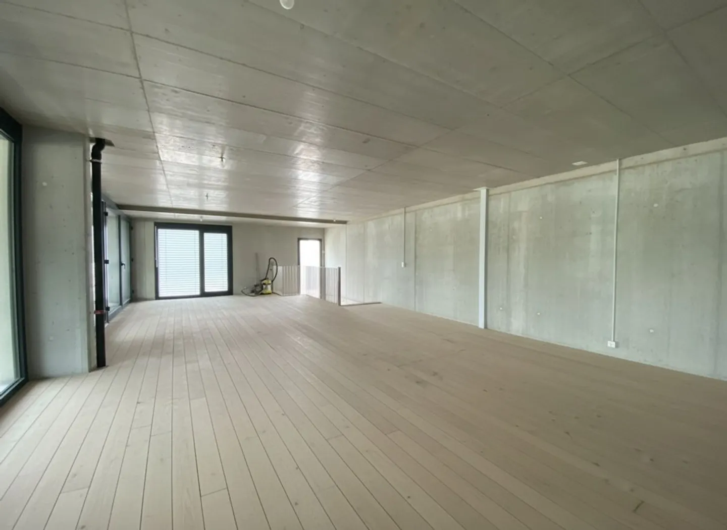 Zu vermieten - Modulare Handwerkshalle von 245 m² Saint-Aubin (FR) - Foto 5 von 8