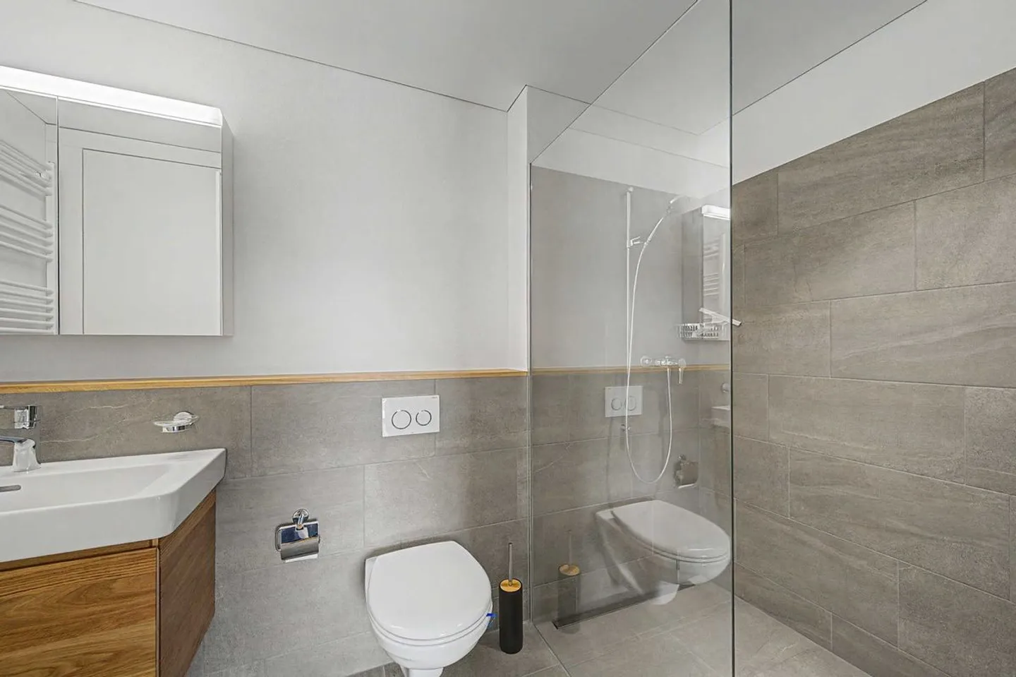 Modern 2.5-room apartment with panoramic view in Illgau (St. Karl) - Photo 12 of 13