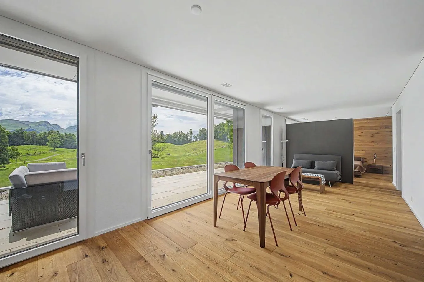 Modern 2.5-room apartment with panoramic view in Illgau (St. Karl) - Photo 1 of 13
