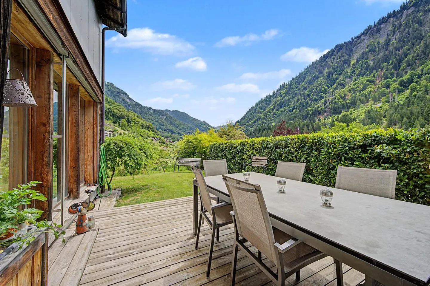 Familienhaus mit Garten und Bergsicht - Foto 6 von 9