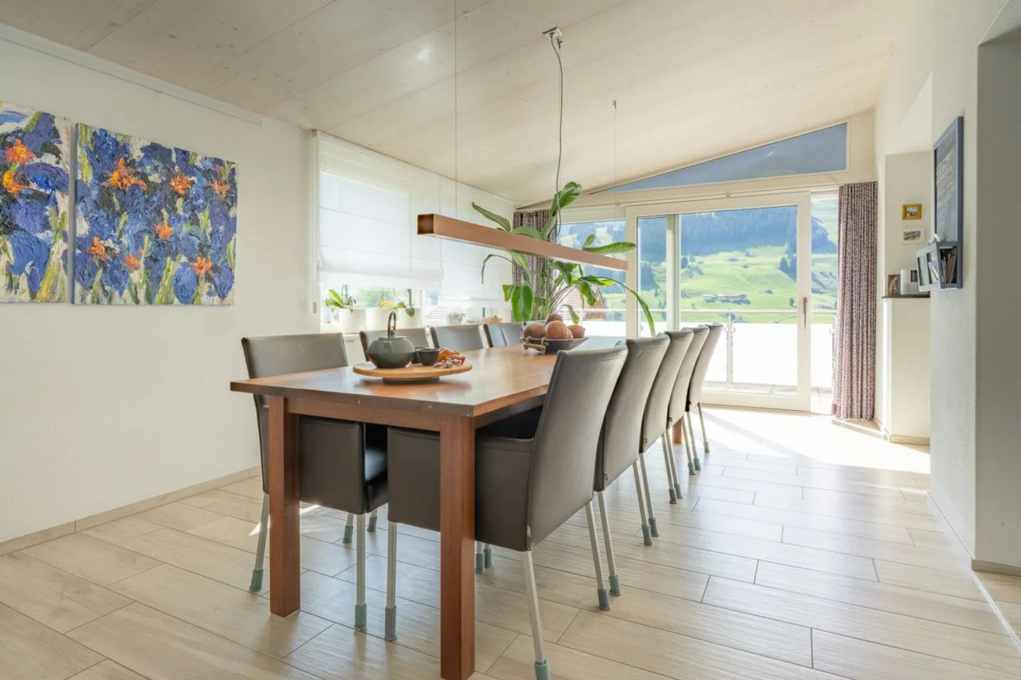 MULTI-FAMILY HOUSE IN A CENTRAL AND QUIET LOCATION - Photo 2 of 13