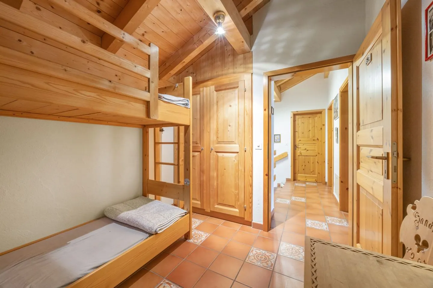 Un logement de vacances à apprécier - Appartement en duplex de 5 pièces dans le style chalet - Photo 6 sur 12