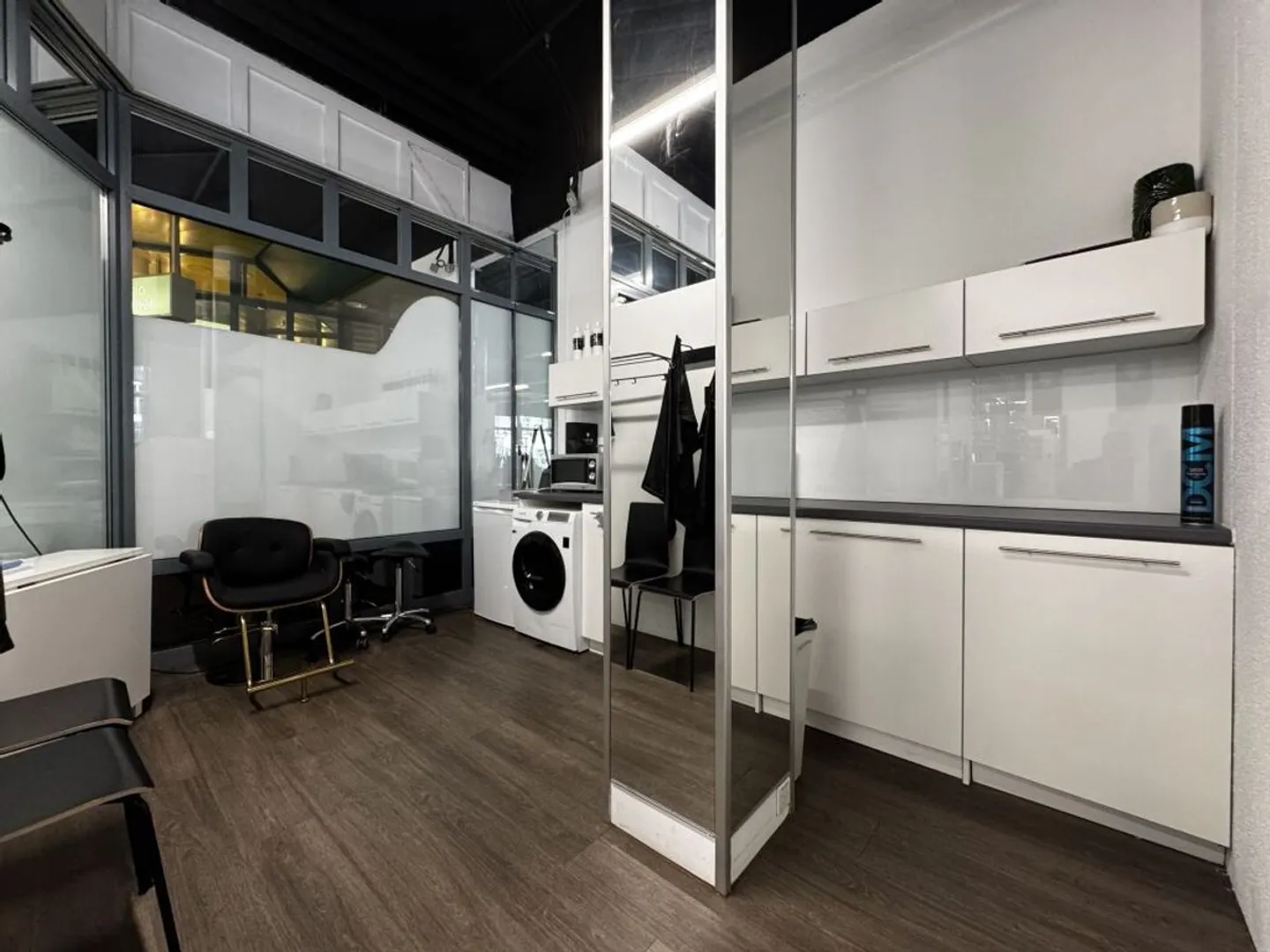 Etablierter Coiffeursalon in Olten - Inventar &amp; Kundenstamm zu verkaufen - Foto 11 von 11