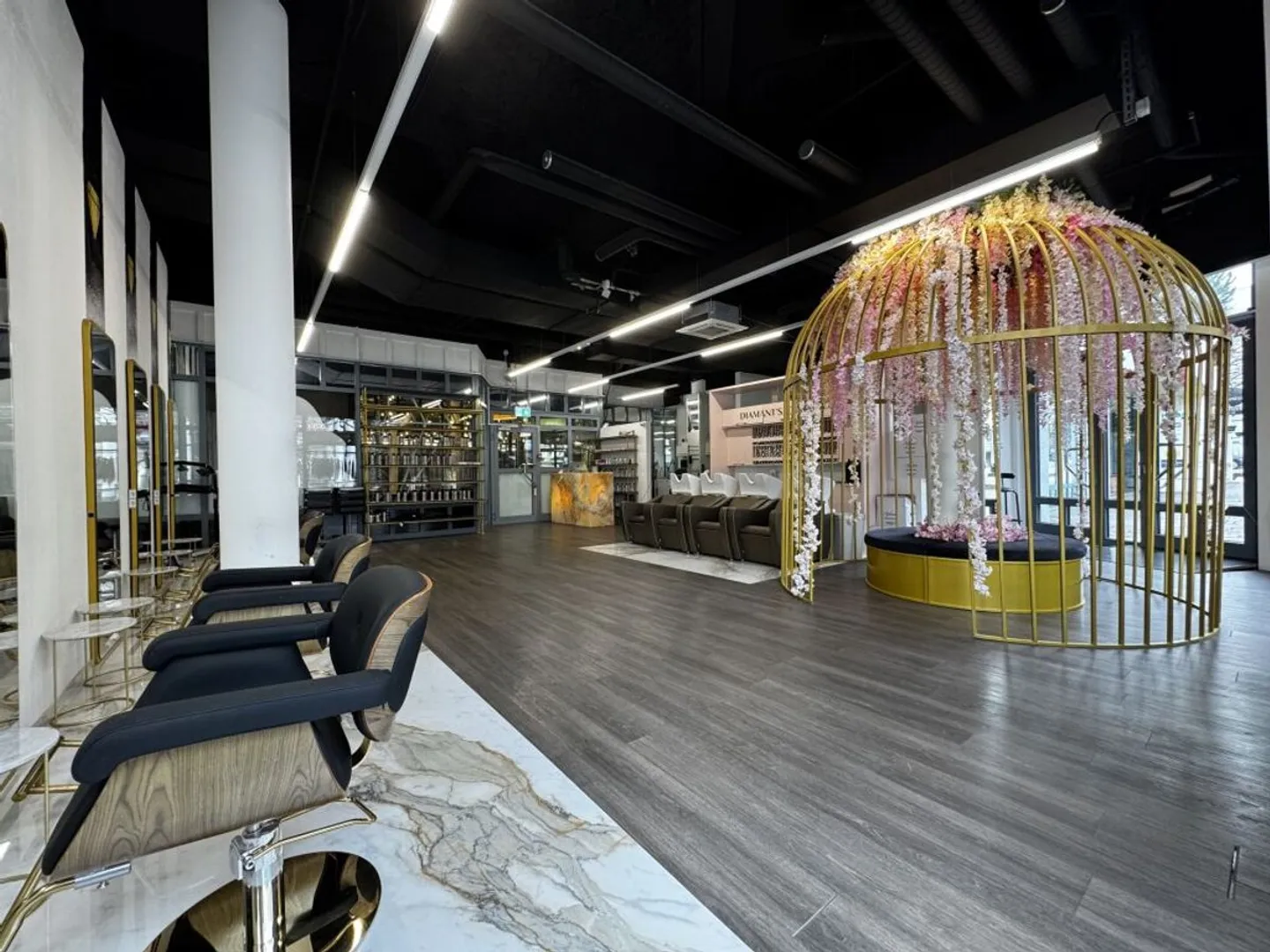 Etablierter Coiffeursalon in Olten - Inventar &amp; Kundenstamm zu verkaufen - Foto 6 von 11