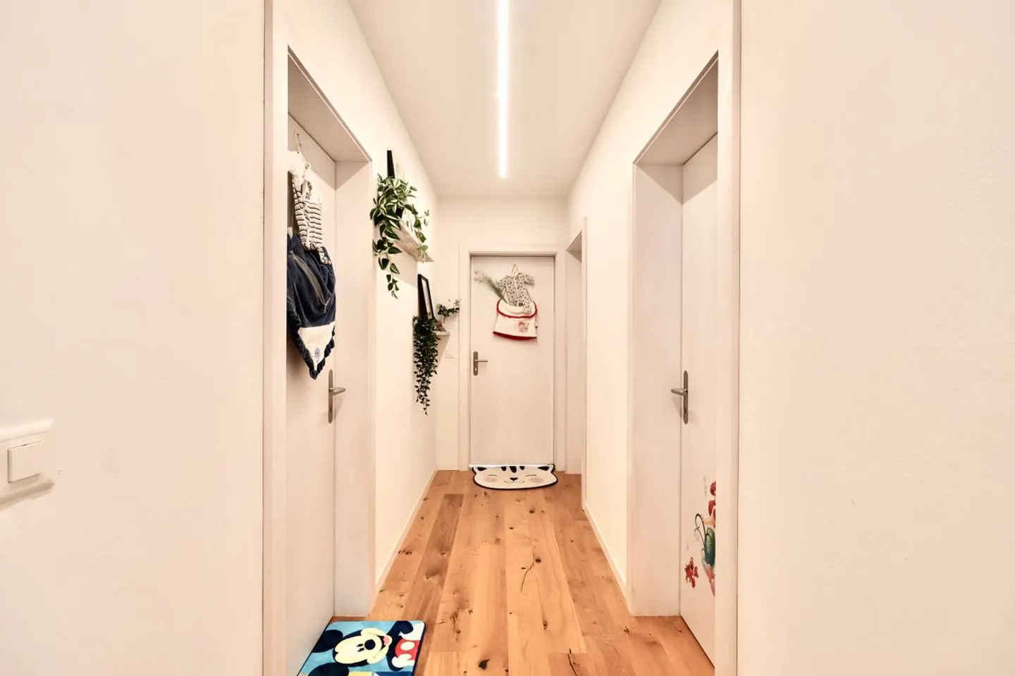 KOMFORT, RAUM UND LICHT: IHR ZUKÜNFTIGES ZUHAUSE - Foto 12 von 13