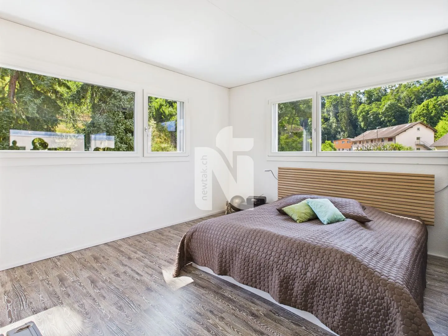 Tranquillo, moderno, luminoso, con grande balcone, terrazza, giardino e carport - Foto 9 di 13