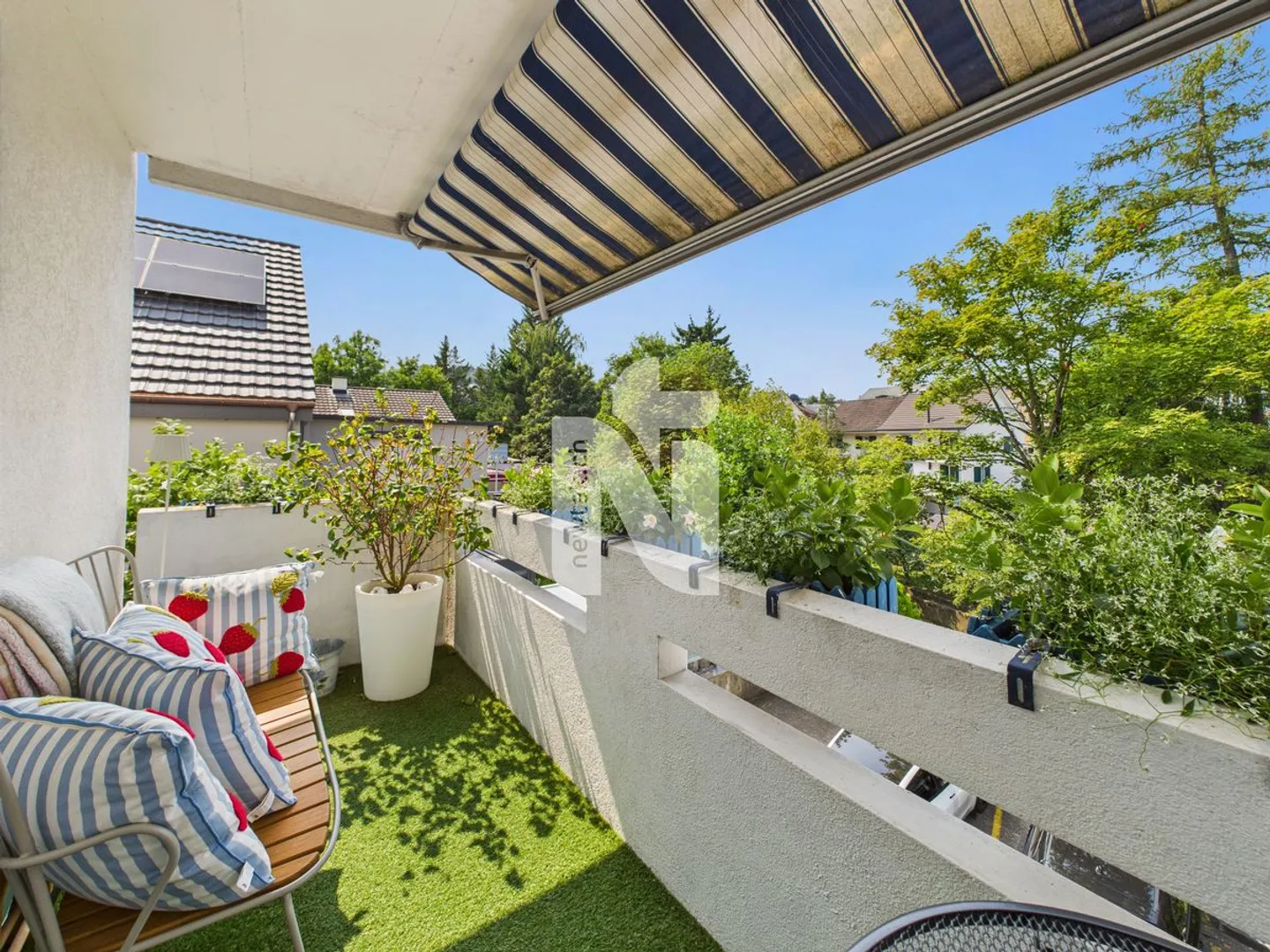 ?Affare: Appartamento tranquillo con parcheggio e vista panoramica sul verde - Foto 1 di 13