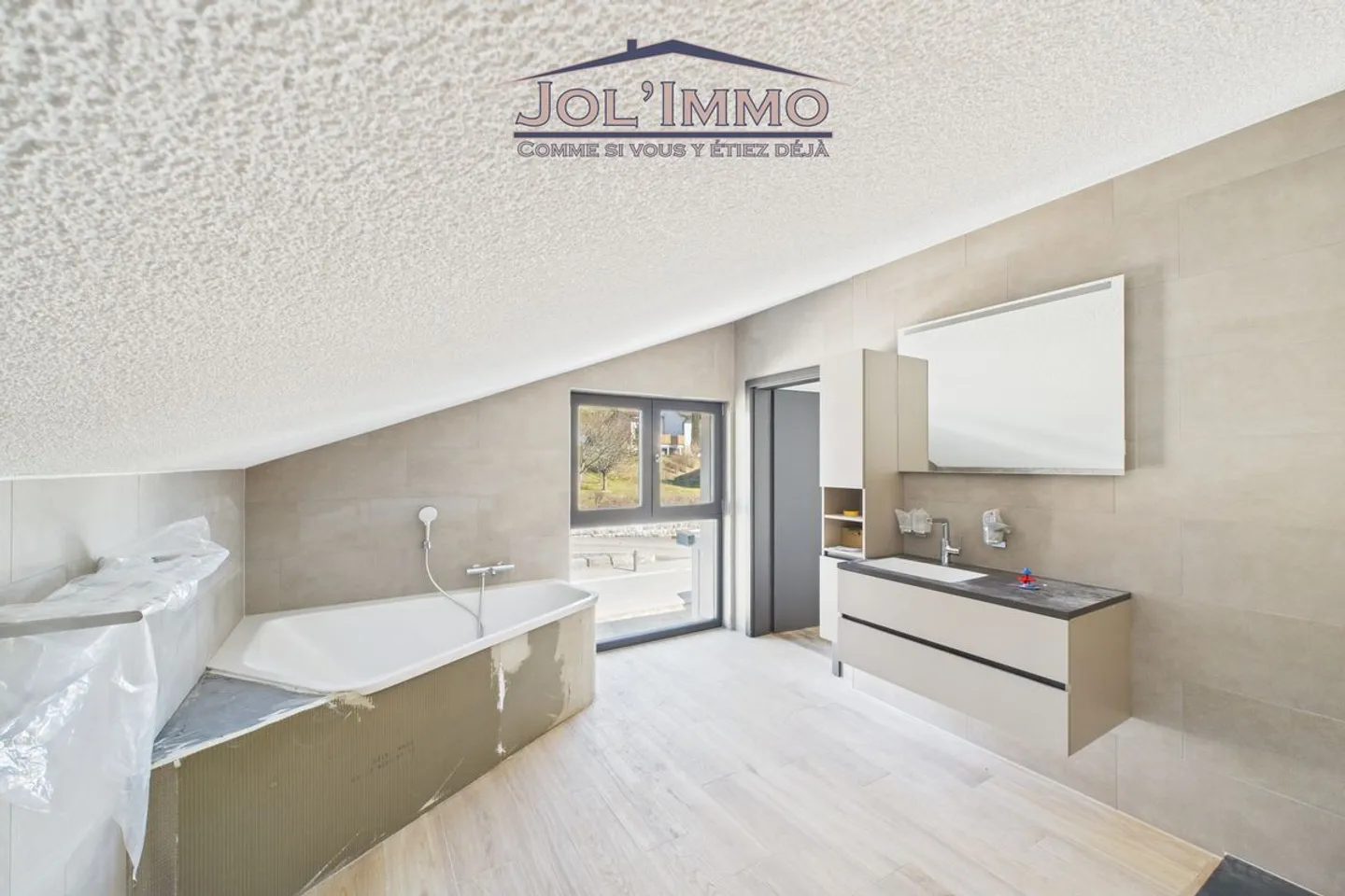 Magnifica Casa Familiare Moderna a Court - Un ambiente di vita eccezionale ti aspetta! - Foto 4 di 13