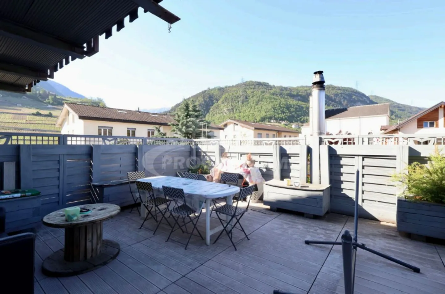 APPARTAMENTO SITUATO NEL CENTRO DEL VILLAGGIO - Foto 2 di 7
