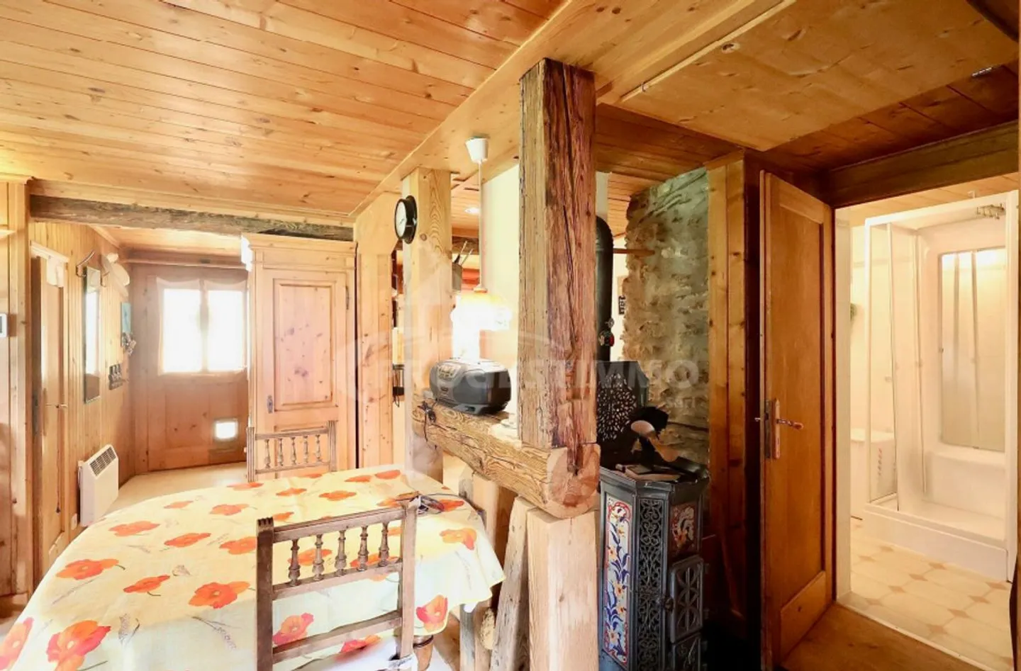 BEAUTIFUL APARTMENT WITH A VIEW IN RAVOIRE - Photo 6 of 9