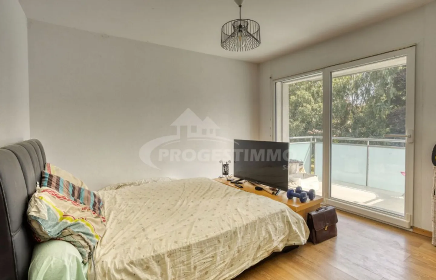 GRANDE APPARTAMENTO DI 5.5 STANZE A SION, IDEALE PER UNA FAMIGLIA - Foto 2 di 2