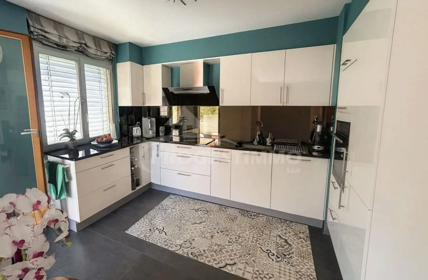 For sale in Sion - Tastefully renovated 4.5 room apartment. - Photo 2 of 6