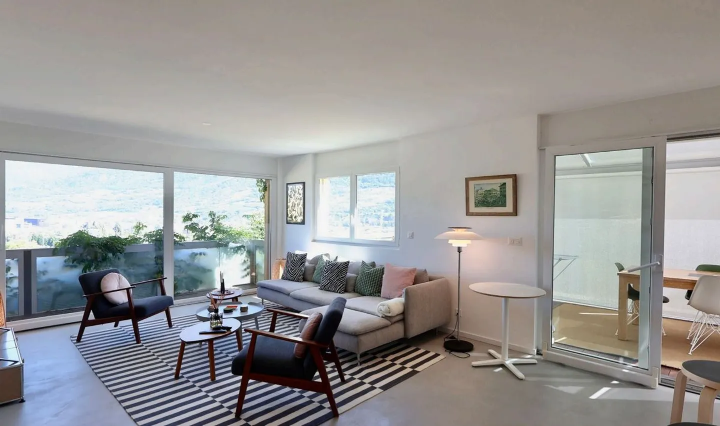 3.5-ROOM HIGH-QUALITY APARTMENT WITH PANORAMIC VIEW - Photo 4 of 13