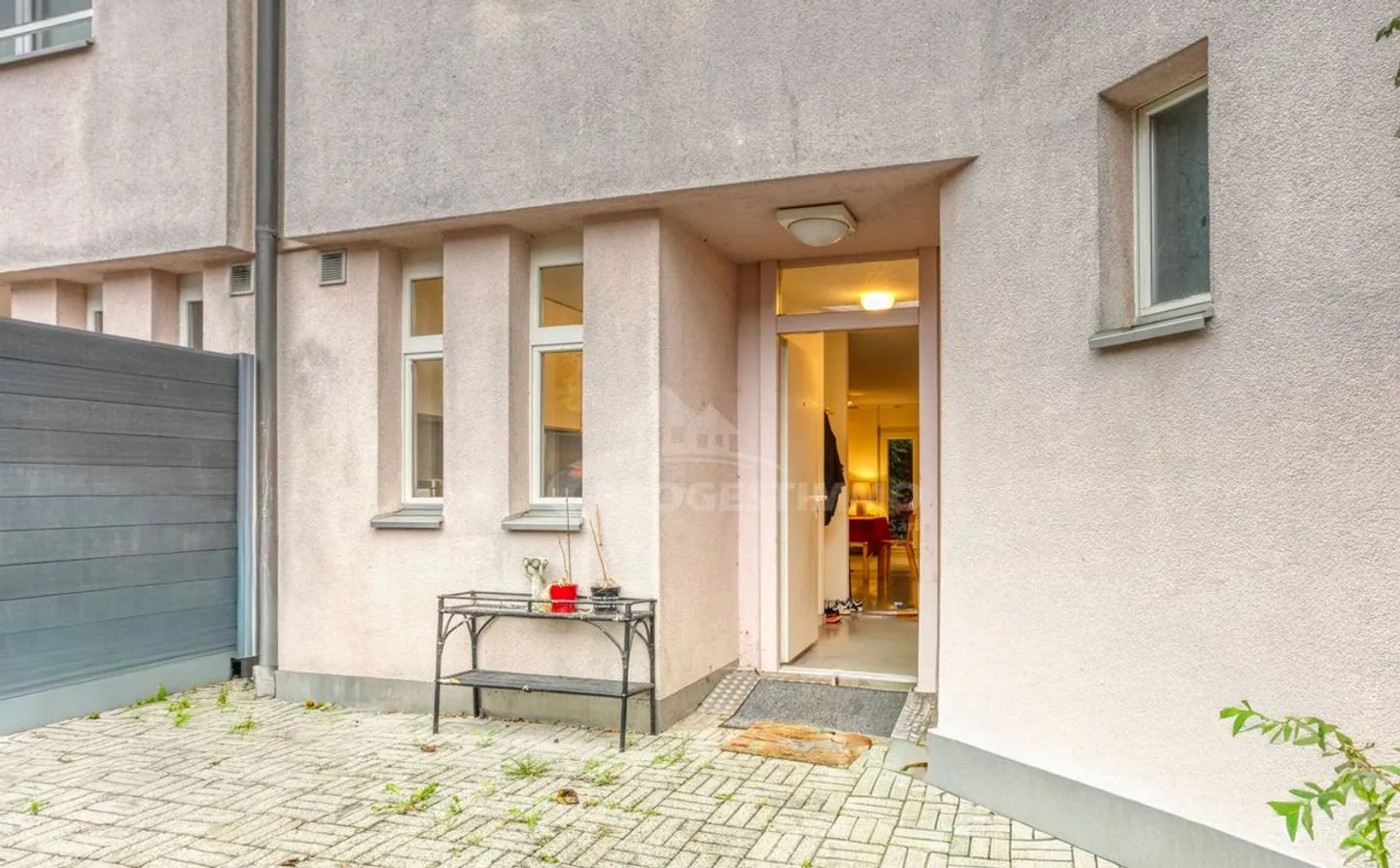 VILLA DI 5,5 LOCALI IN VENDITA - Foto 8 di 9