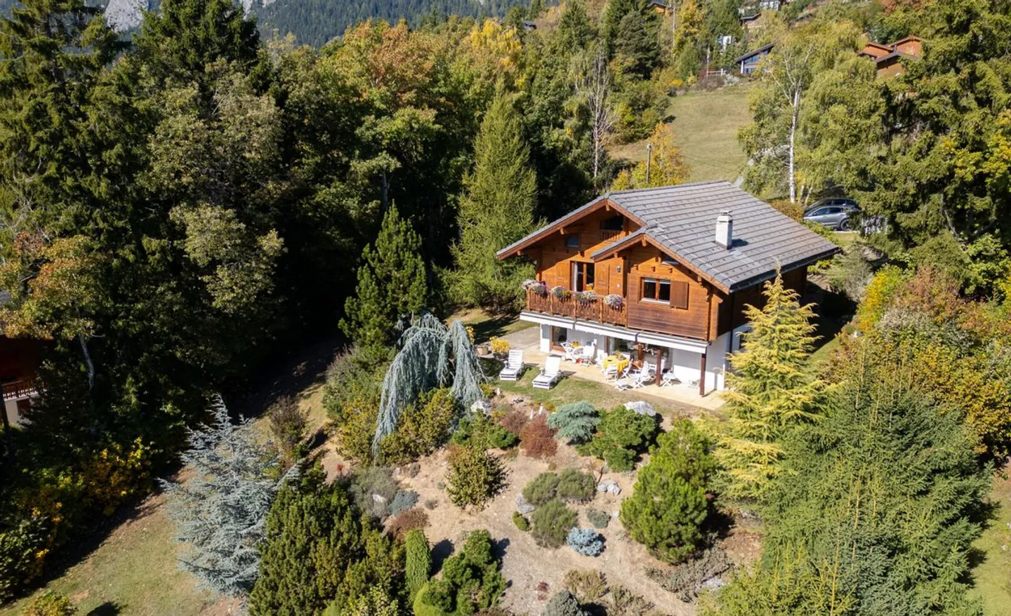 CHALET DE CHARME AUX MAYENS D'ARBAZ - Photo 4 of 13