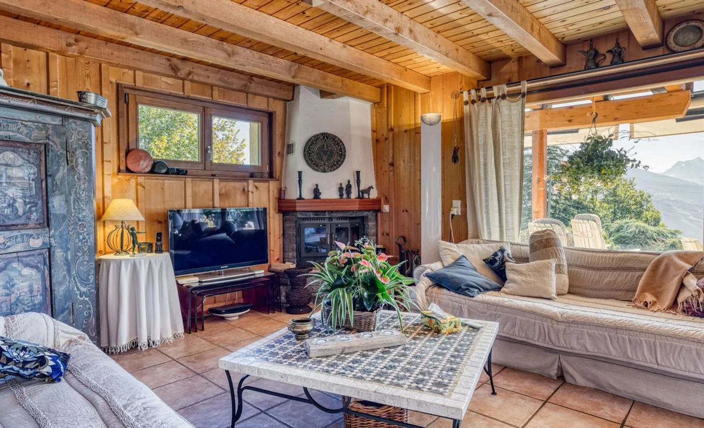 CHALET DE CHARME AUX MAYENS D'ARBAZ - Photo 9 of 13
